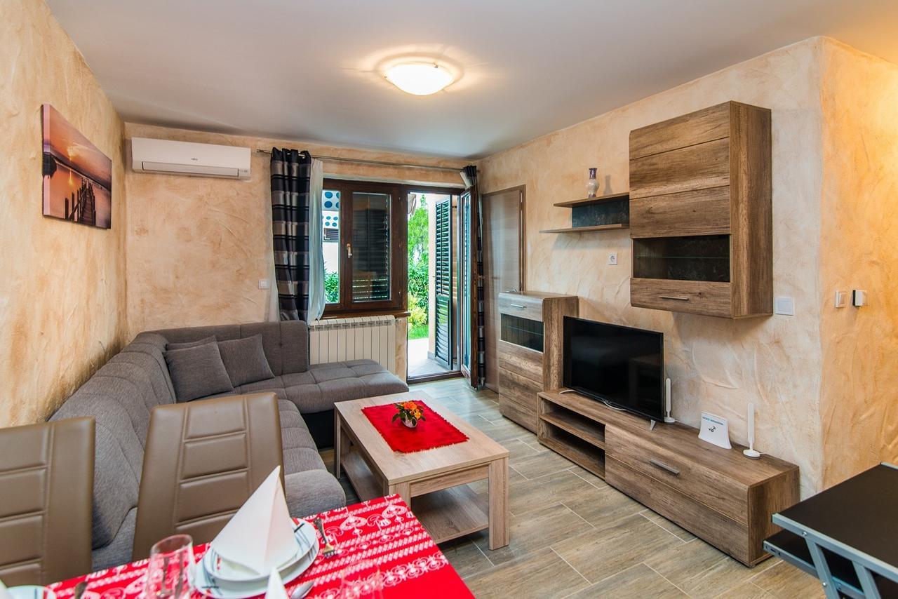 Apartment Stela Poreč Eksteriør billede