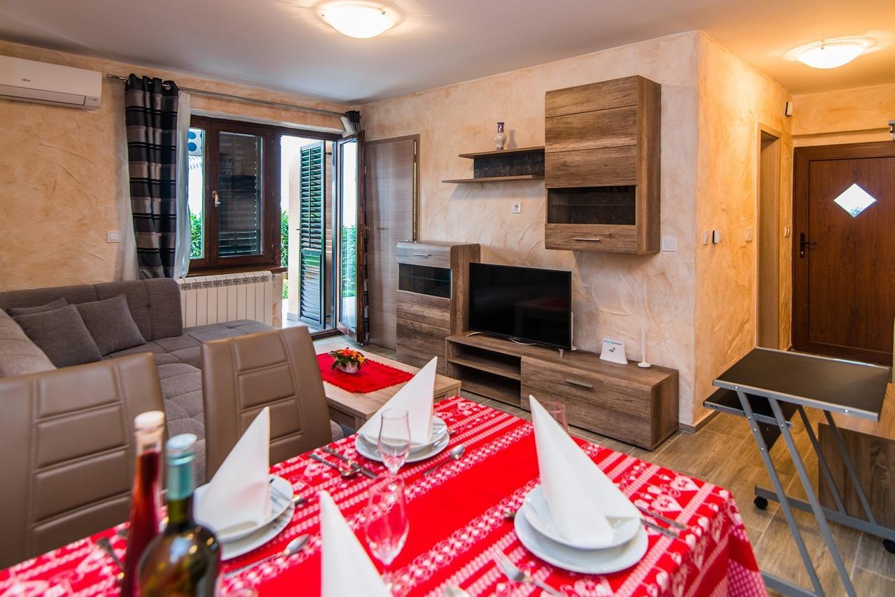 Apartment Stela Poreč Eksteriør billede